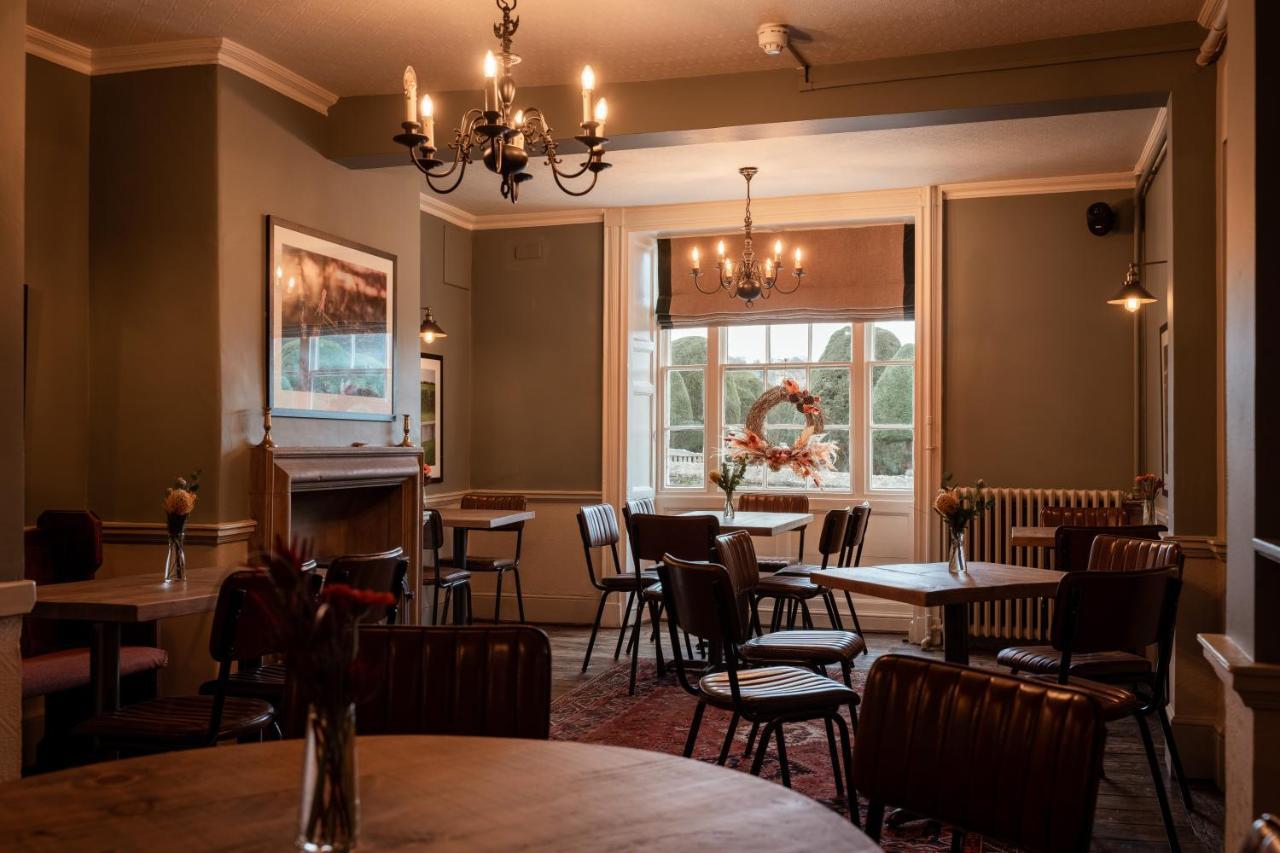 The Falcon Inn Painswick Exterior photo